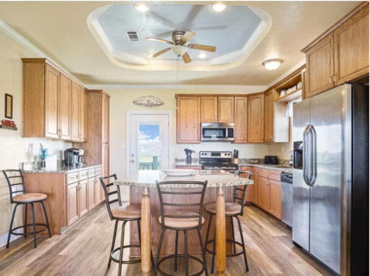 Fancy Nancy 2 Min Walk To Beach, Lyft, Pet-Friendly Bolivar Peninsula 외부 사진